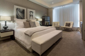 Sandton Skye Apartment